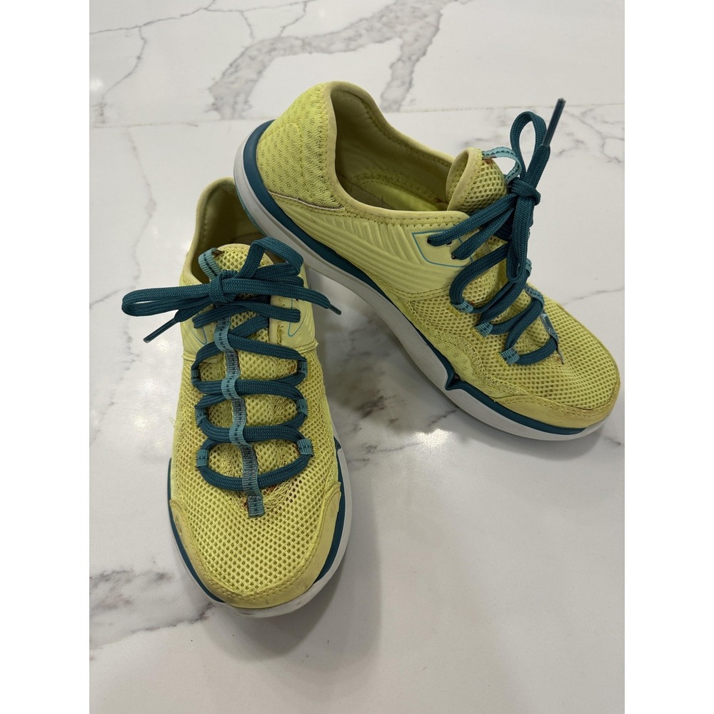Teva Shoes Womens Size 7.5 Yellow Mesh Lace Up Low Top Sneakers 1003983